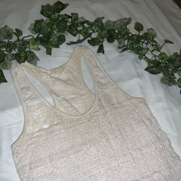 White Lace Tank Top- Free with purchase - Picture 3 of 6